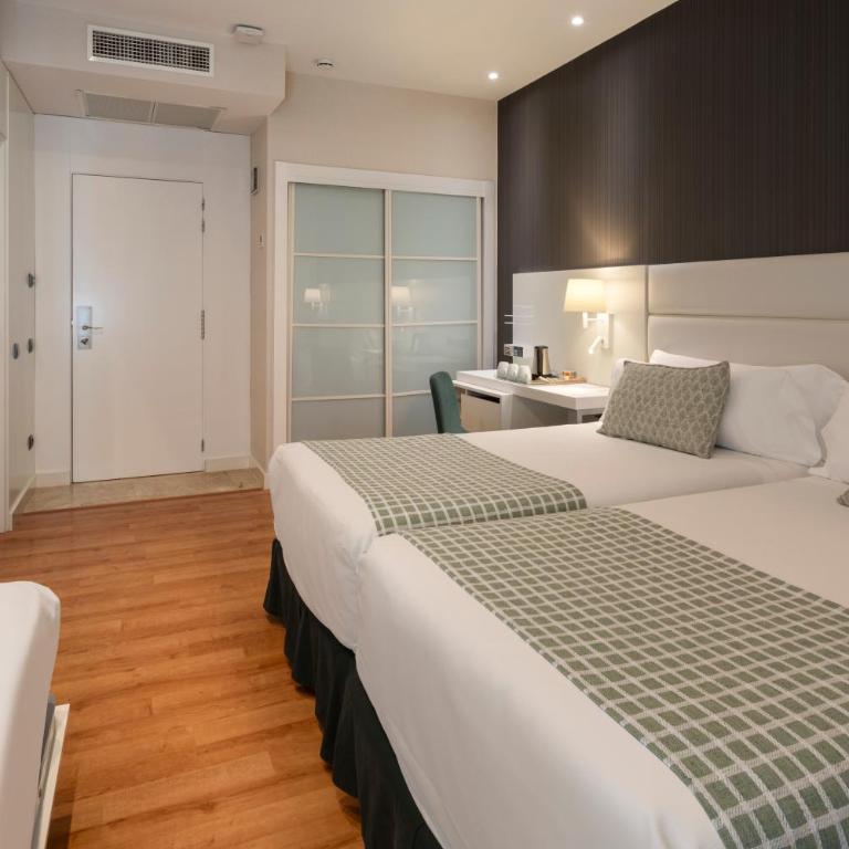 Catalonia Plaza Mayor Salamanca - Habitación Triple - 2