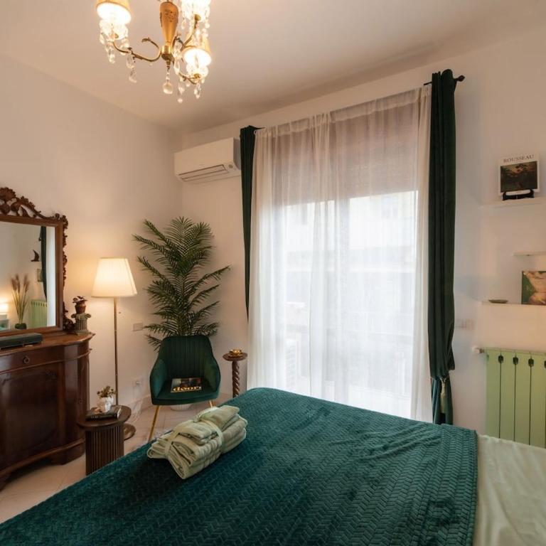 AmazHome - Il Rifugio degli Artisti - Appartamento con 2 Camere da Letto - 4