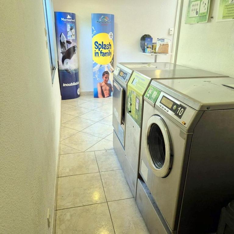 2P pour 4 personnes grande terrasse avec lit parapluie piscine sur le toit et parking en sous-sol - Apartment mit 1 Schlafzimmer - 20