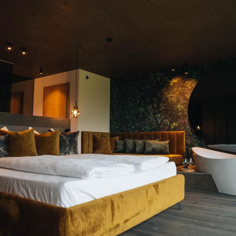 Hotel Wochtla Buam Aktivhotel am Kronplatz mit Sauna - Suite - 2