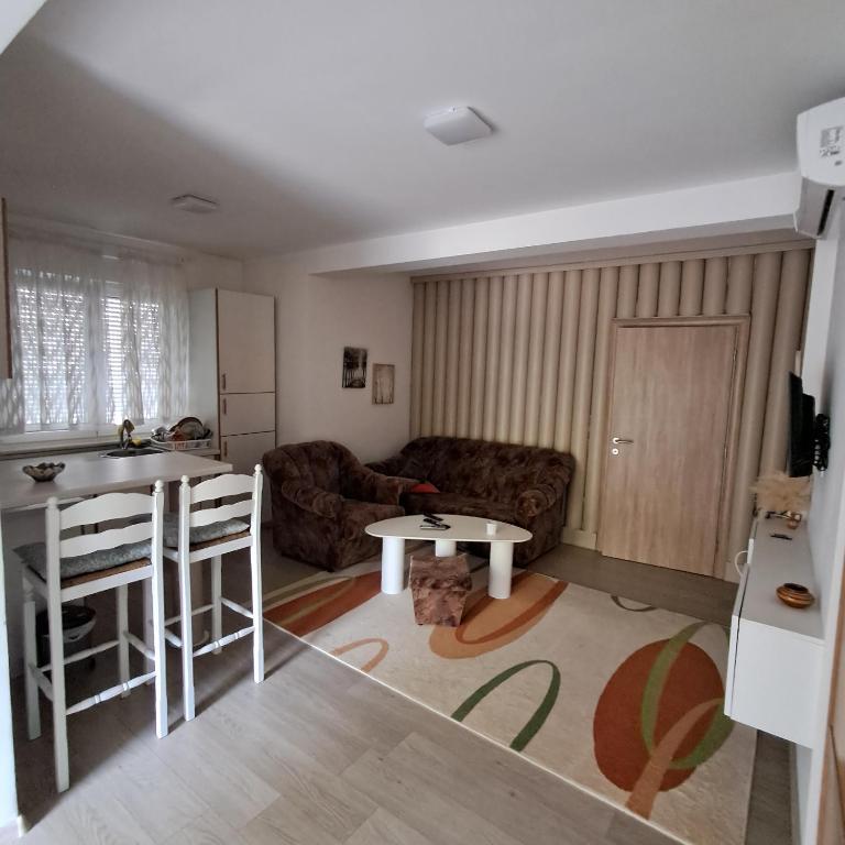 Rayand - One-Bedroom Apartment - 9