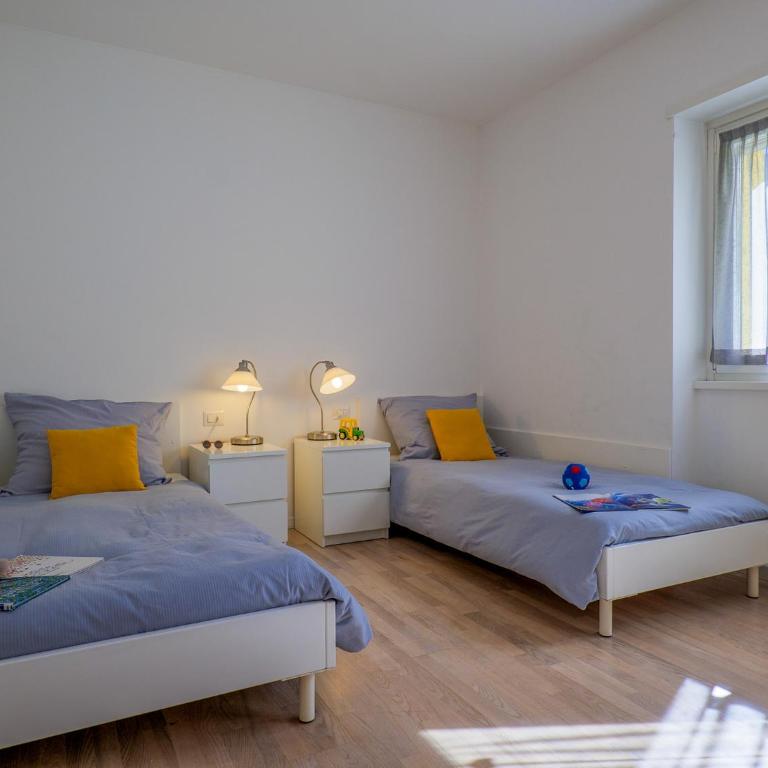 Rose Gialla Pastella Terrassen Ferienwohnung OG - Appartamento con Vista Montagna - 16