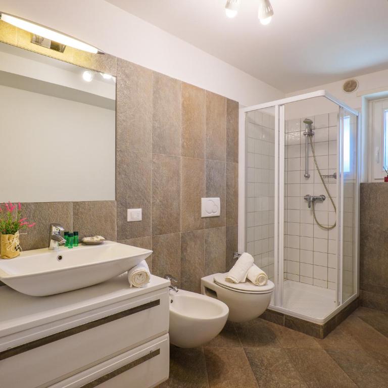 Rose Rossa Larissa Garten Ferienwohnung EG - Appartamento con Vista Montagna - 10