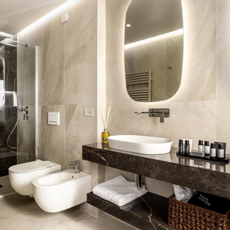 Aramis Deluxe Rooms - Superior Deluxe Double or Twin Room - 20