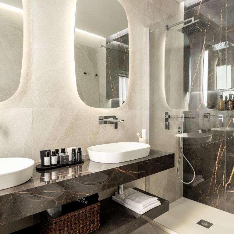 Aramis Deluxe Rooms - Superior Deluxe Double or Twin Room - 3