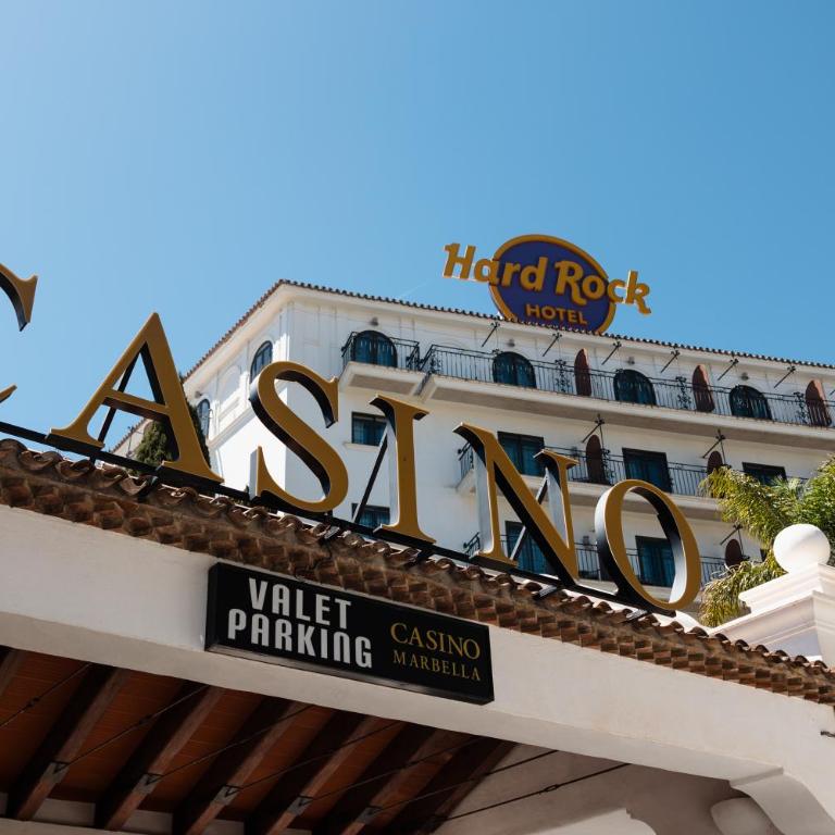 Vacation apartment with private parking in Puerto Banús - Apartamento de 2 dormitorios - 37