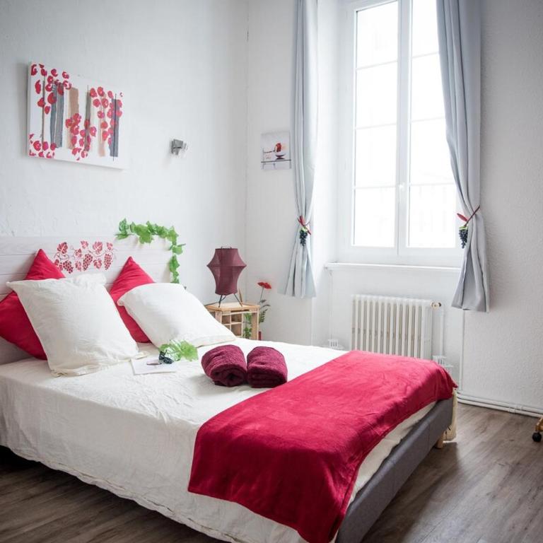 Qualys Vignoble parking, square view, close to city - Apartamento de 3 dormitorios - 1
