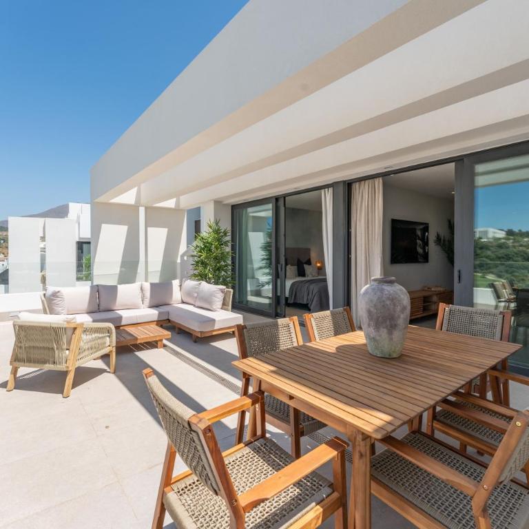 Ático Dúplex Azahar Estepona 4 - Apartamento de 3 dormitorios - 2