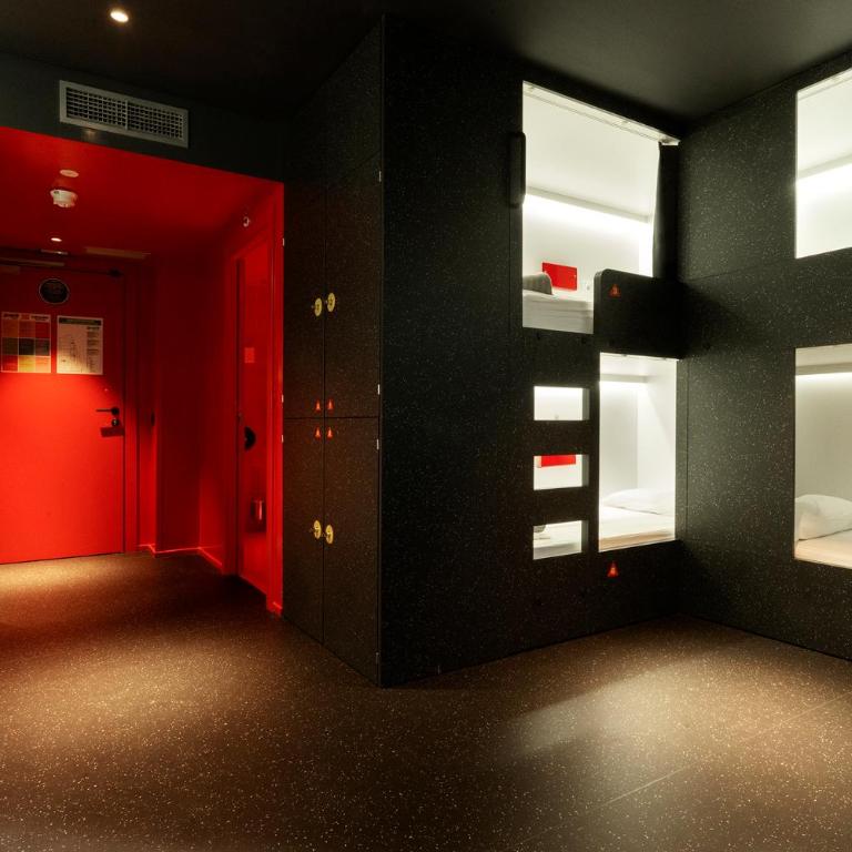 AMISTAT City Hostel Barcelona - Single Bed in Female Dormitory Room - 1
