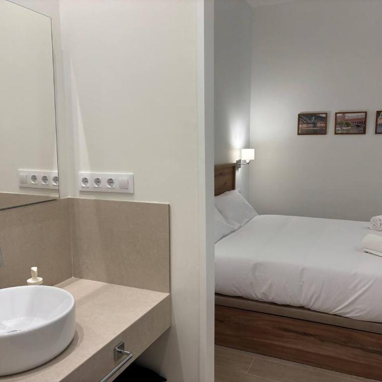 About Sevilla 1 - Apartamento de 1 dormitorio - 1