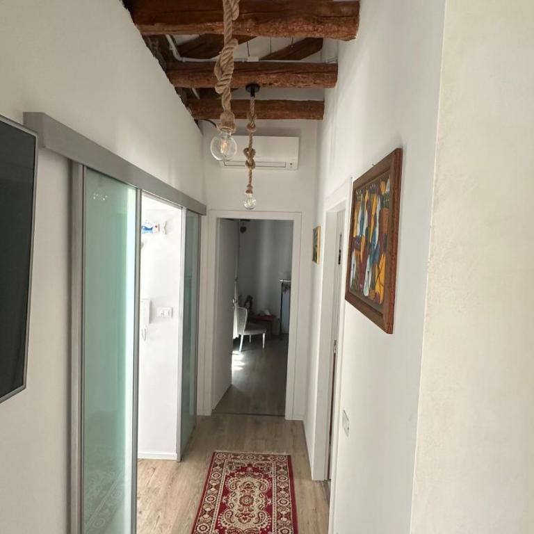 Casa indipendente con giardino privato e posto macchina gratuito - Casa con 2 Camere da Letto - 14