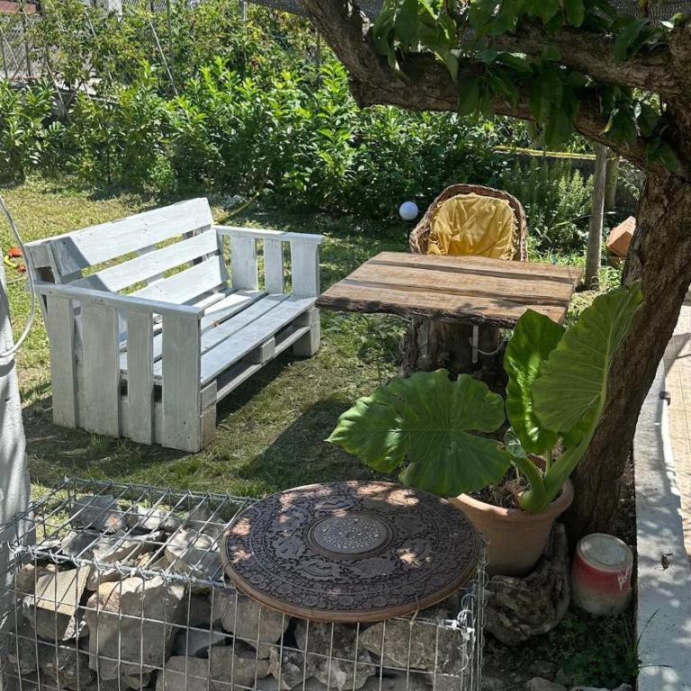 Casa indipendente con giardino privato e posto macchina gratuito - Casa con 2 Camere da Letto - 15