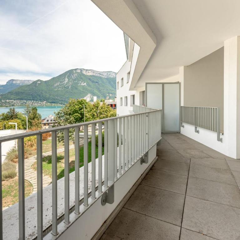 Confortable 2 pièces de 40m proche lac et Vieille Ville - Apartment - 8