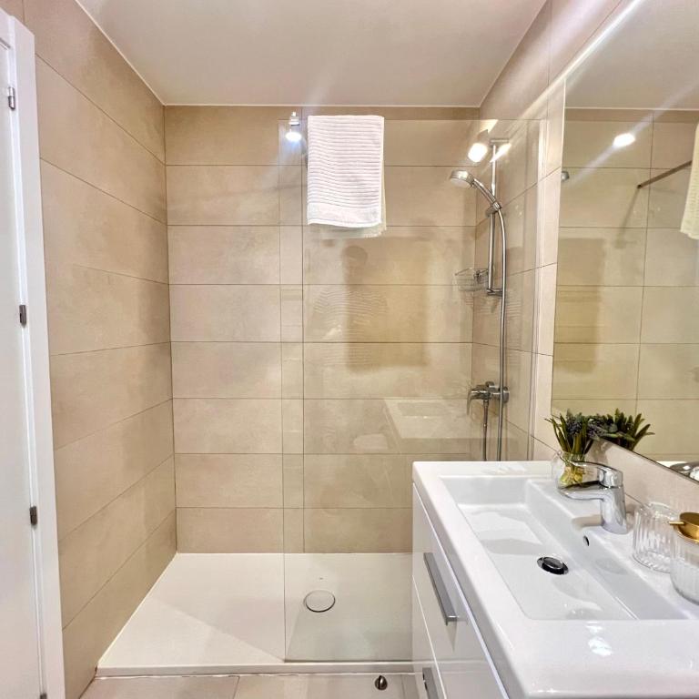 Lujo en Málaga,Apartamento con Vistas Espectaculares - Apartamento de 2 dormitorios - 25