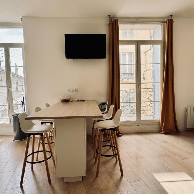 Proche Mayol - 4 chambres - Balcon - Apartamento de 4 dormitorios con balcón - 1