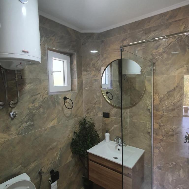 Apartmani Drinske ploce - Apartman s 1 Spavaćom Sobom i Pogledom na Bazen - 6