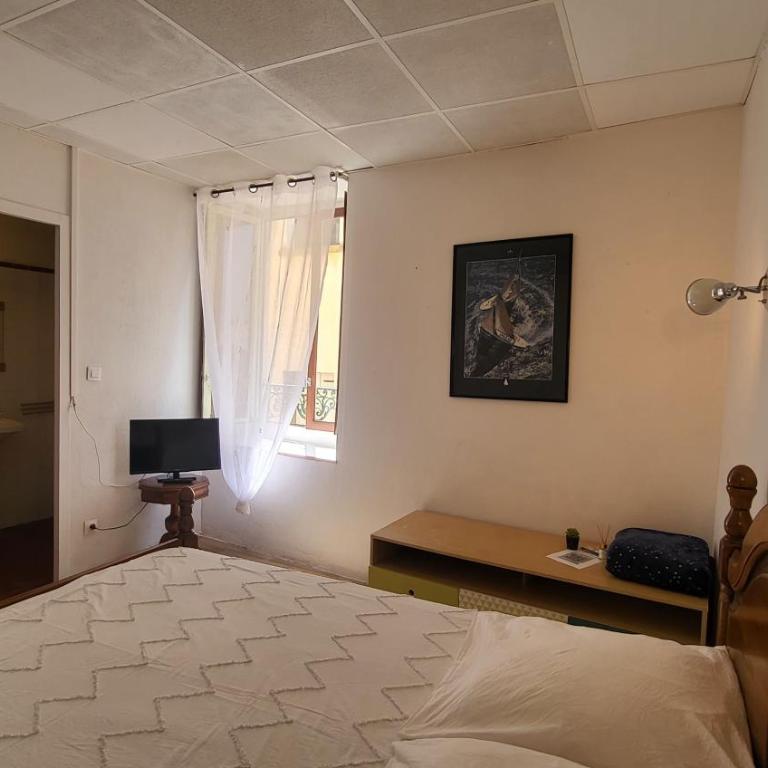 Residence Adele - Chambres en toute autonomie - Chambre Double avec Salle de Bains Privative - 5