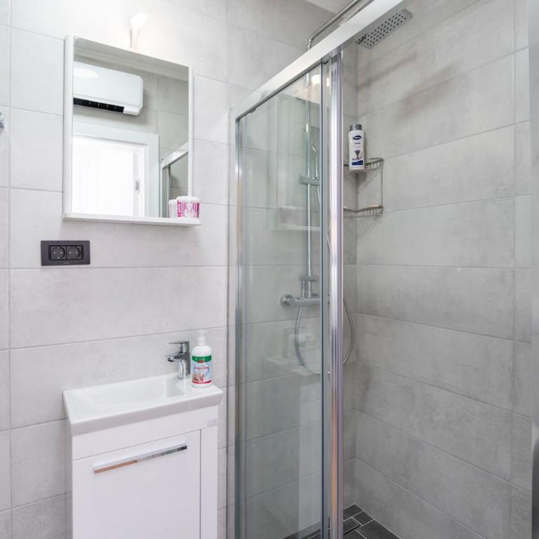 Lelas Studio Apartments 2 - free parking - One-Bedroom Apartment - 10