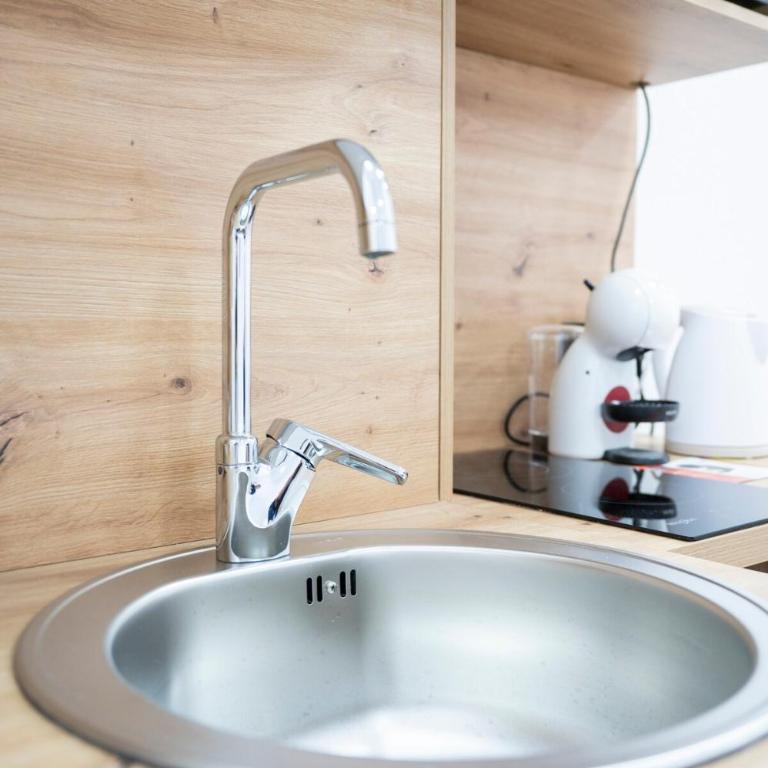 Lelas Studio Apartments 2 - free parking - One-Bedroom Apartment - 8