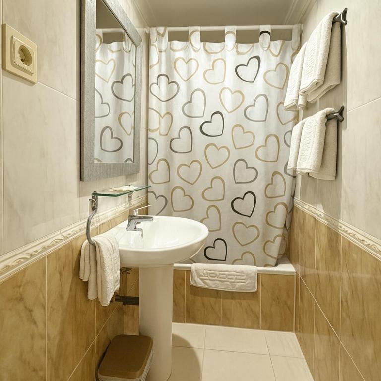 Casa Antares - Double Room with Private Bathroom - 4