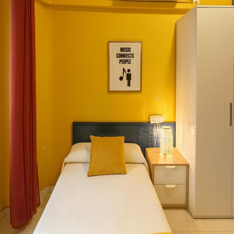 Casa Antares - Single Room with Shared Bathroom - 3