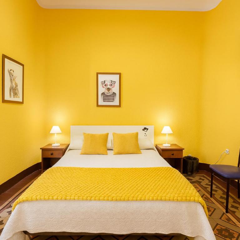 Casa Antares - Double Room with Shared Bathroom - 1