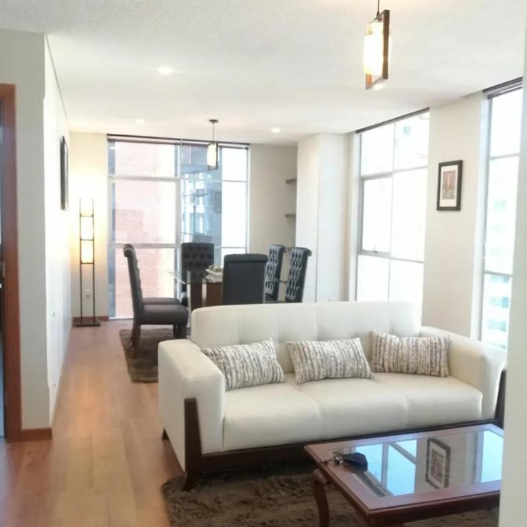 Hermosos y totalmente equipados, departamentos en Bajo Sopocachi - Two-Bedroom Apartment - 19