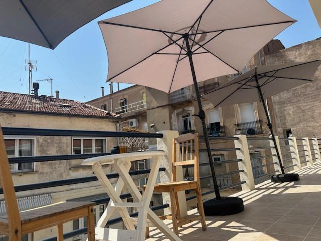 Maison DEBES - Chambre Double avec Terrasse - 6