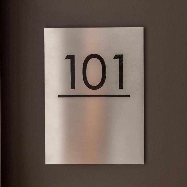 ROOM 101 by Aramis - Habitación Doble Deluxe - 1 o 2 camas - 6