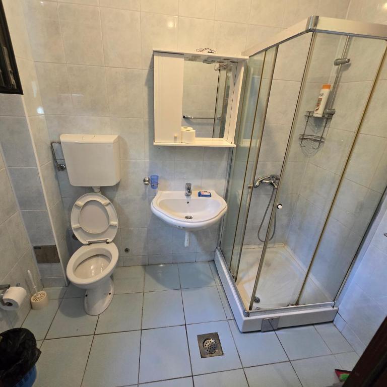 Villa Relax Apartments - Trokrevetna Soba sa Kupatilom - 2