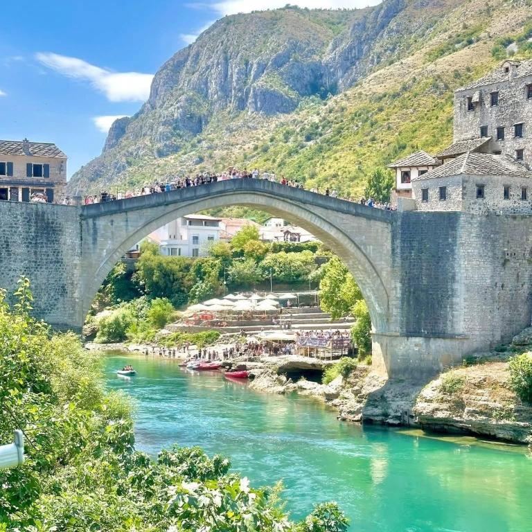 Rondo Mostar - Two-Bedroom Apartment with Balcony - 31