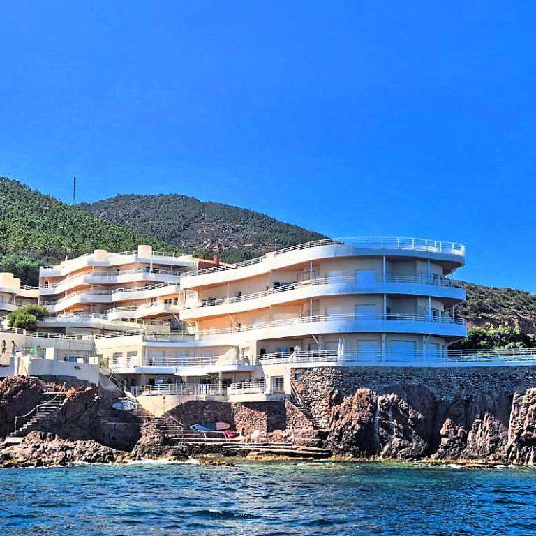 Côte d'Azur entre Cannes et Saint-Raphaël, accès mer direct, piscine et jardin, Cap Neree Le Trayas - Apartamento de 1 dormitorio - 10