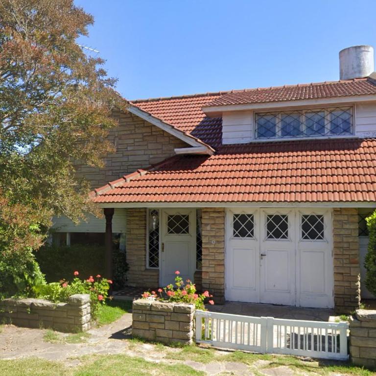 Chalet familiar en Los Troncos, a pasos de Playa Grande y Varese - Casa de 3 dormitorios - 1