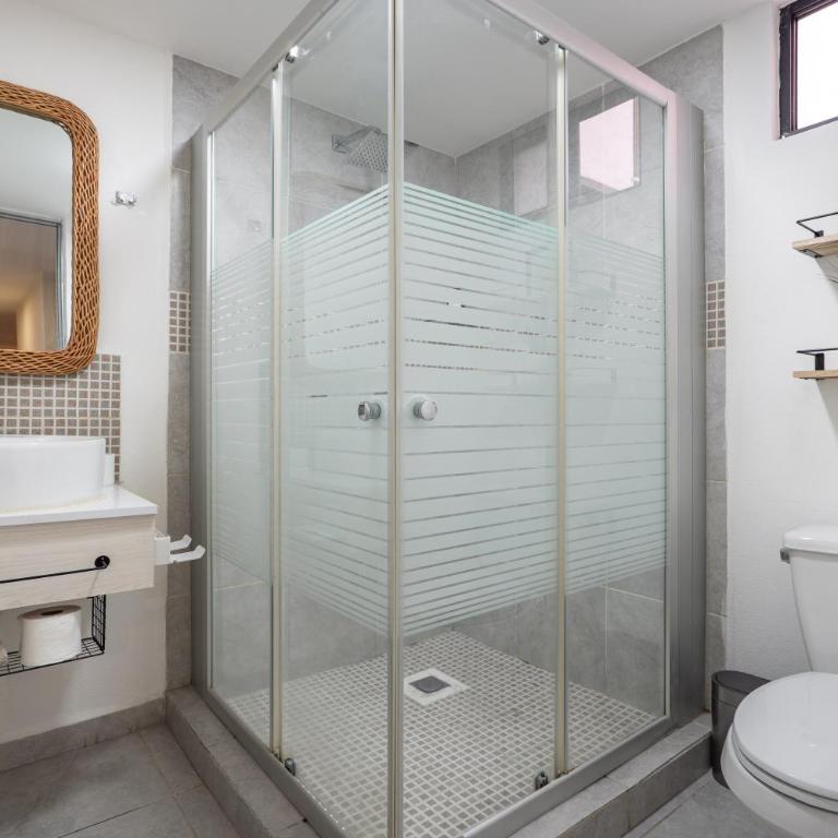 Apto a Pasos del GNP y Aeropuerto - Apartamento de 2 dormitorios - 11
