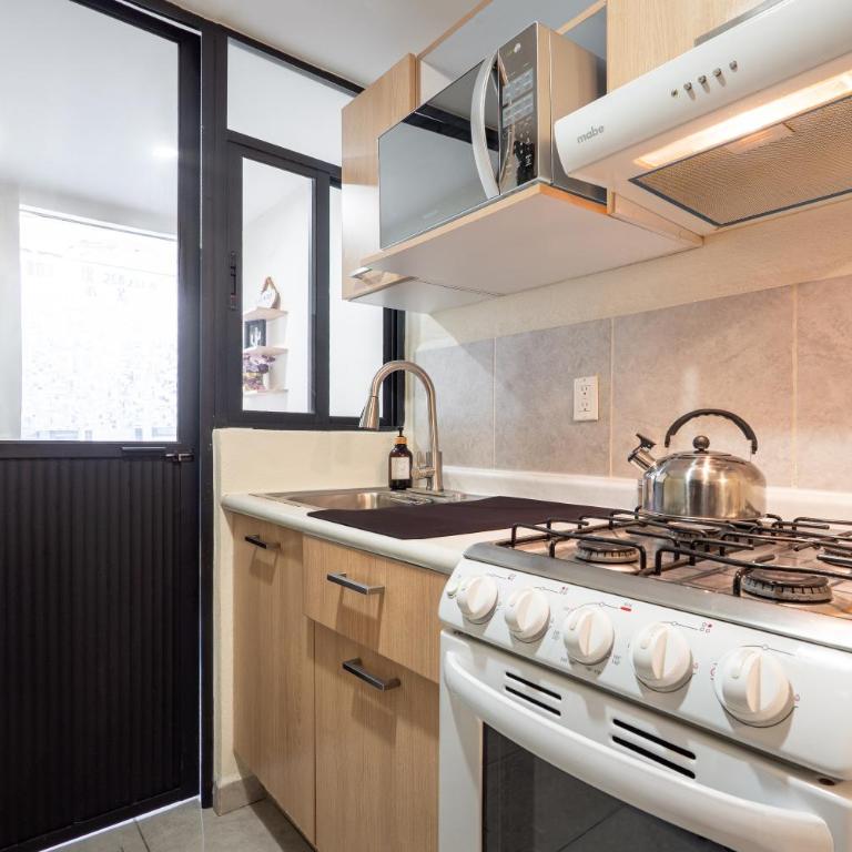 Apto a Pasos del GNP y Aeropuerto - Apartamento de 2 dormitorios - 14