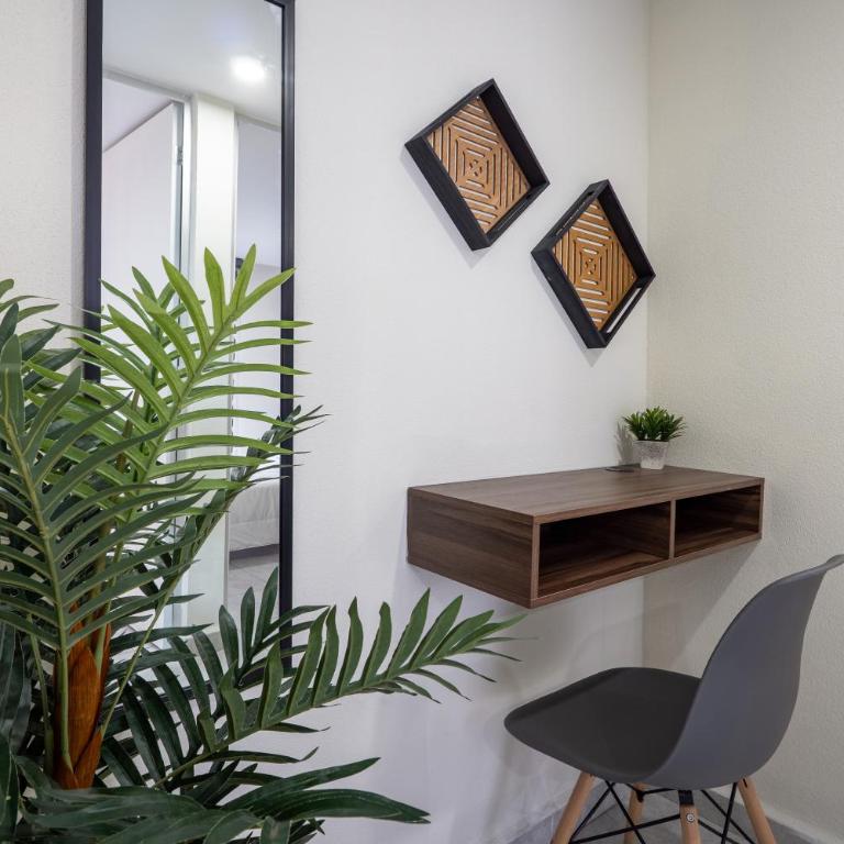 Apto a Pasos del GNP y Aeropuerto - Apartamento de 2 dormitorios - 25