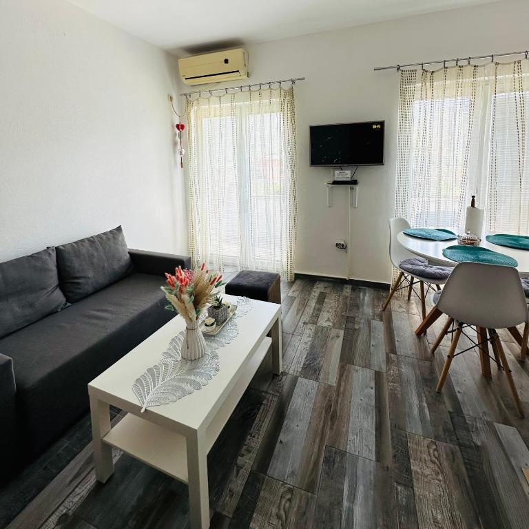 Apartments Tijana - Apartman sa 1 Spavaćom Sobom - 2