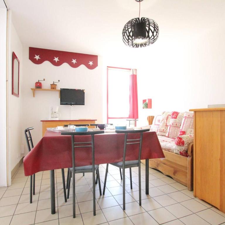 Apt 2P 4-6 Pers Briançon Proche Pistes, Balcon, TV, Cuisine Équipée, Animaux Admis - FR-1-330C-17 - Apartment (6 Adults) - 10