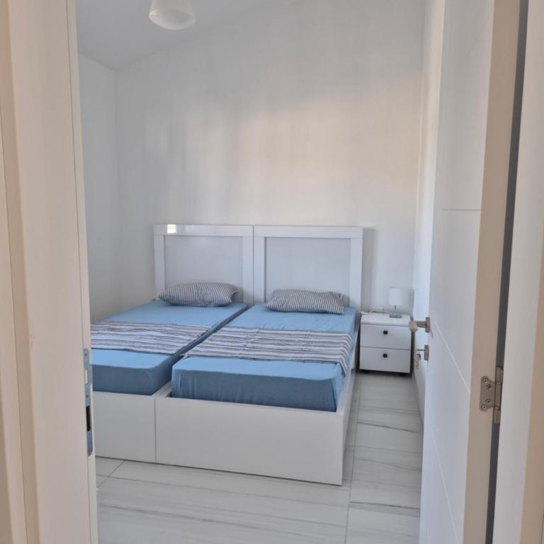 Apartments Nuro - Apartman sa 2 Spavaće Sobe i Terasom - 23