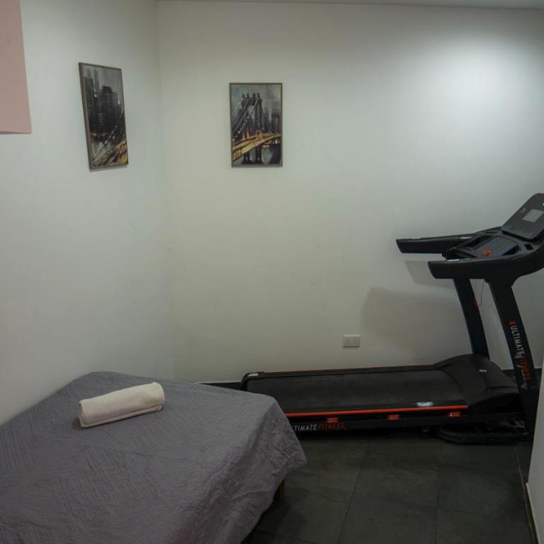 Casa Mall Alto las Condes, Para 8 o 10 personas, Excelente conectividad - Casa de 5 dormitorios - 7