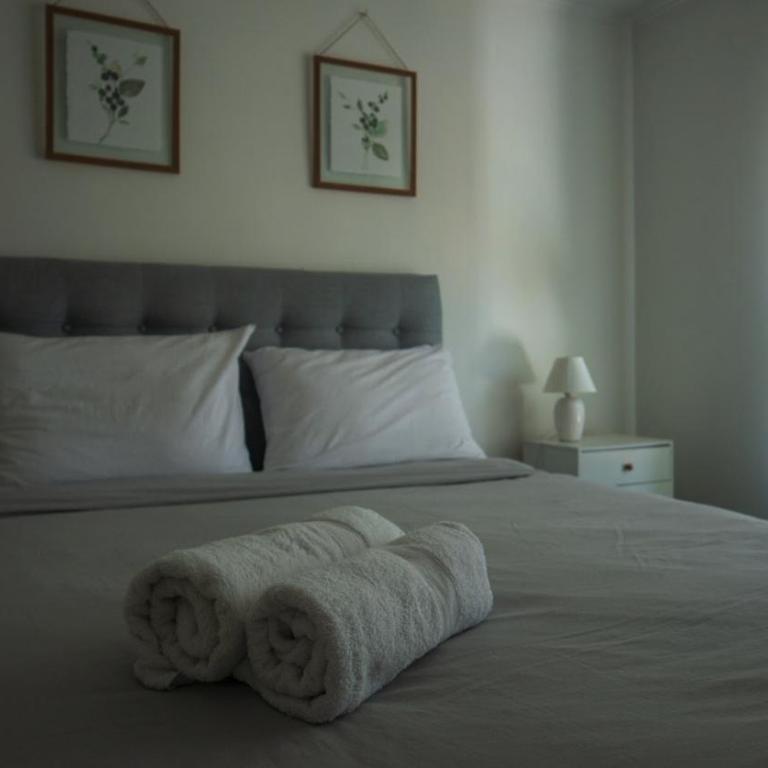 Casa Mall Alto las Condes, Para 8 o 10 personas, Excelente conectividad - Casa de 5 dormitorios - 12