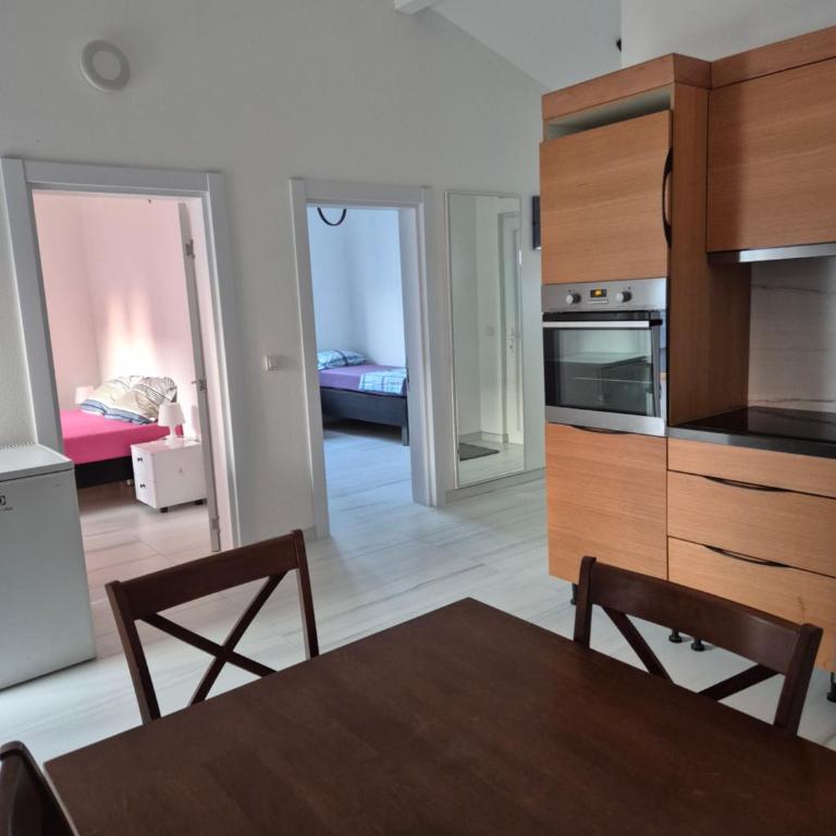 Apartments Nuro - Apartman sa 2 Spavaće Sobe i Terasom - 10