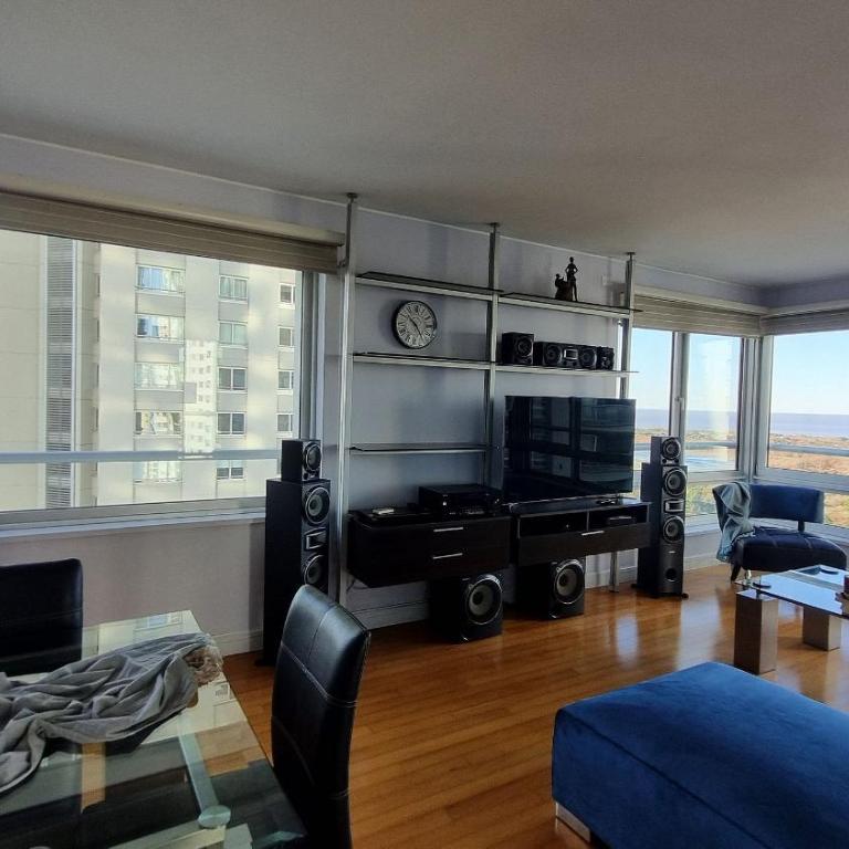 Le Parc con vista a Uruguay y Cochera - Apartamento con vistas al lago - 29