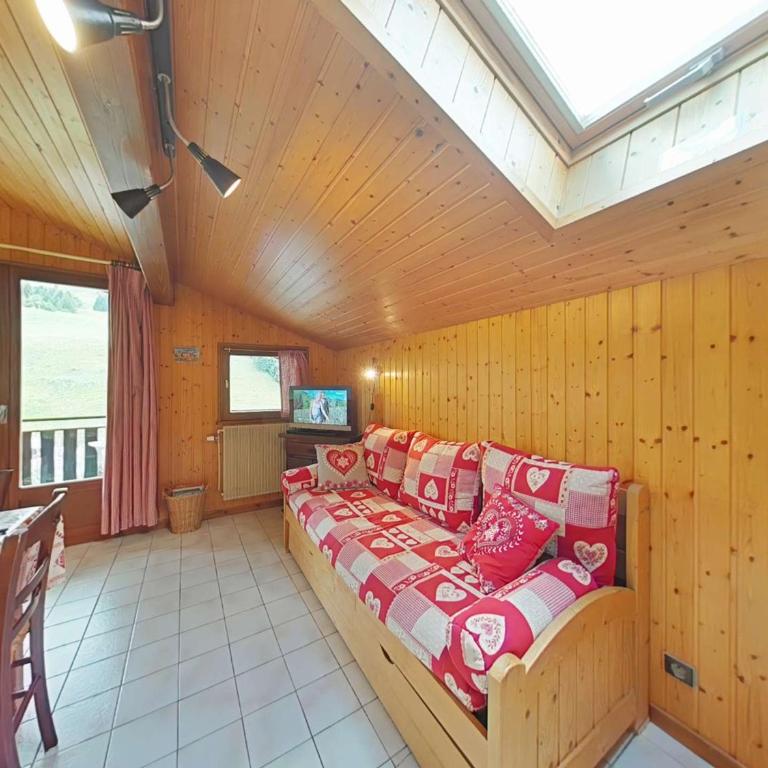 Appartement ensoleillé 2 étoiles, 6 couchages, proche pistes, balcon sud, navette ski - FR-1-241-94 - Apartment (6 Erwachsene) - 4