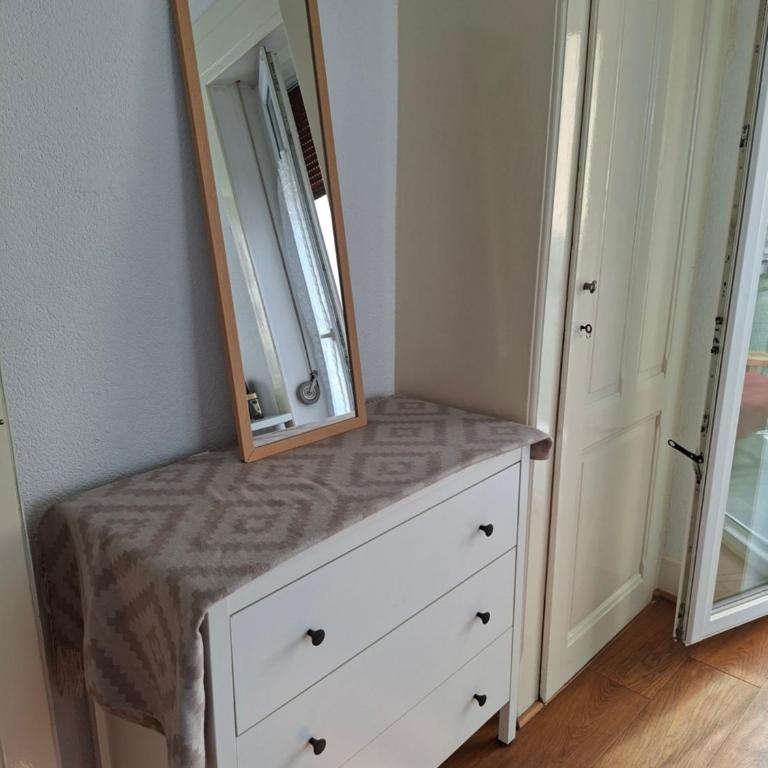 Room with splendid lake view in Montreux city center - Apartment mit 1 Schlafzimmer - 2