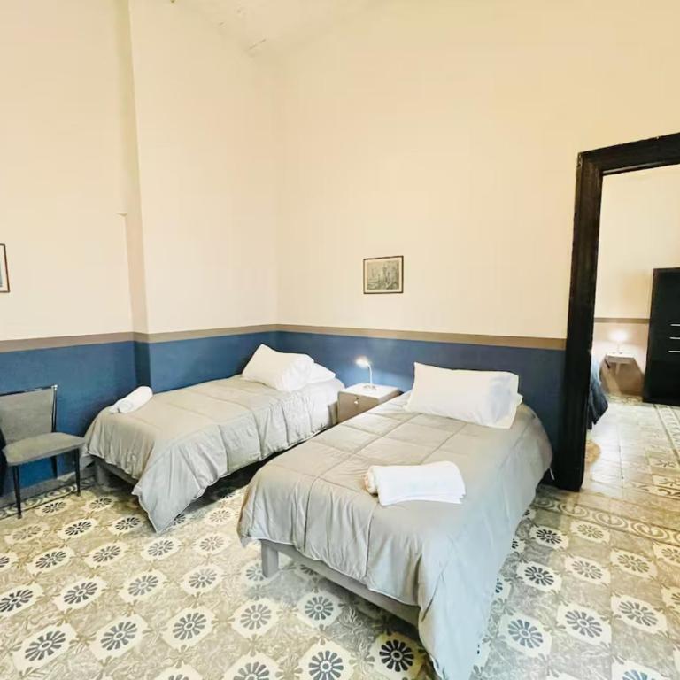 Departamento #7 frente al Zócalo de Puebla en casona del siglo XVI - Apartamento de 2 dormitorios - 7