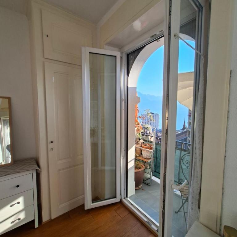 Room with splendid lake view in Montreux city center - Apartment mit 1 Schlafzimmer - 3