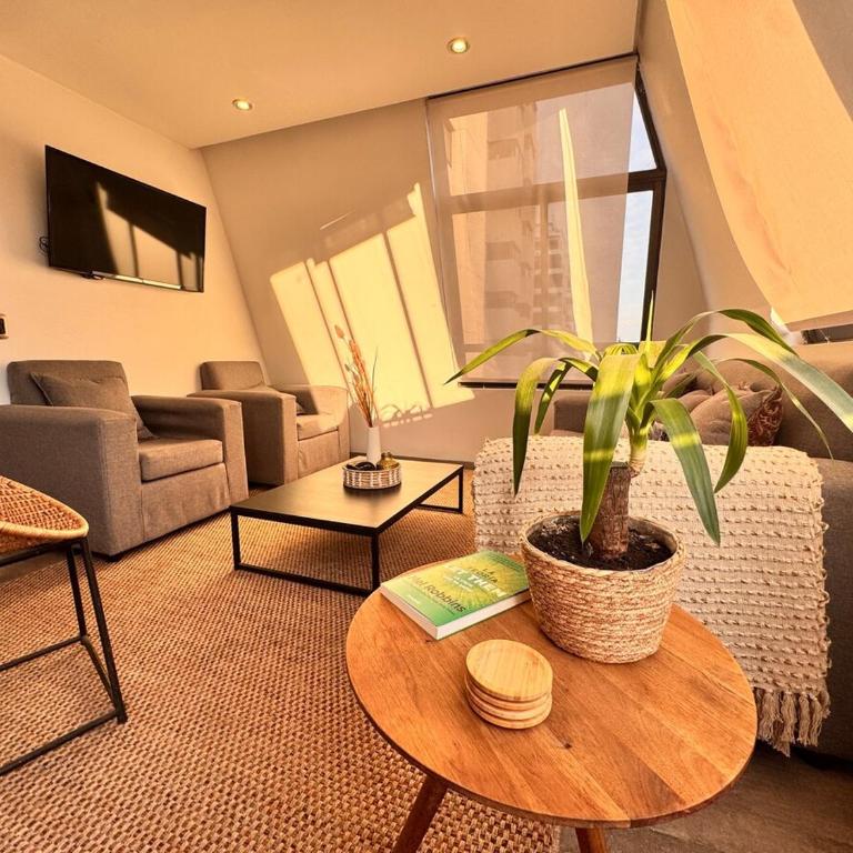 Depto a pasos de Barrio gastronómico y Parque Arauco - Apartamento de 2 dormitorios - 1