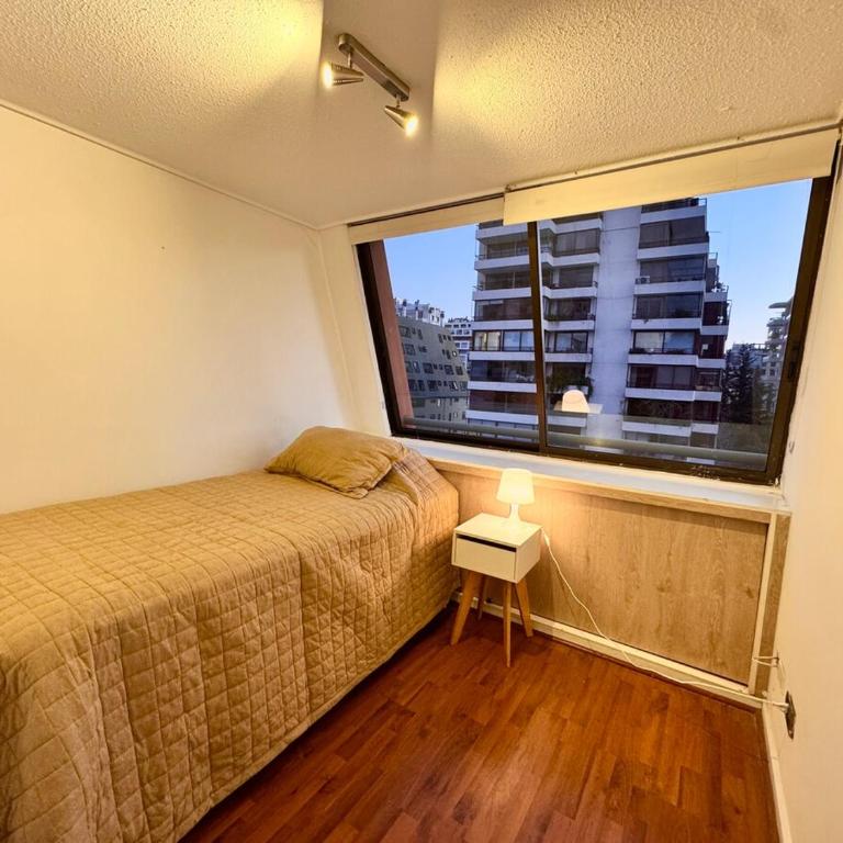 Depto a pasos de Barrio gastronómico y Parque Arauco - Apartamento de 2 dormitorios - 9