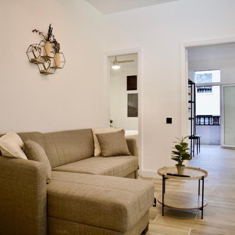Modern Flat 6 pax Las Canteras - Apartamento de 2 dormitorios - 1